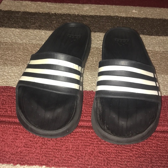 ladies adidas sliders size 6